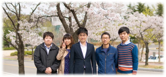 A 2014 photo of the Kim lab. Credit: Kim Keun Su.