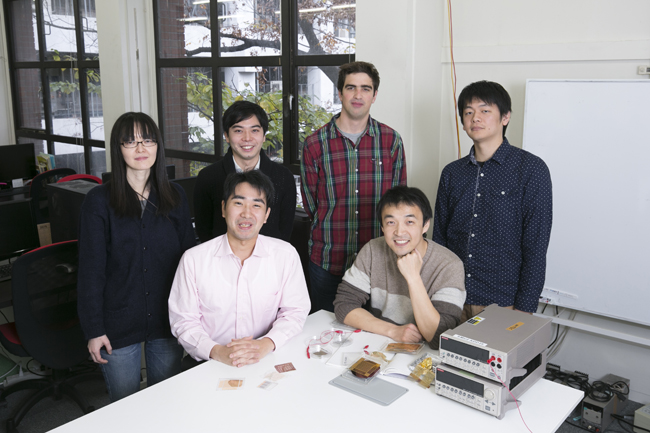 The team that developed the e-skin display. Credit: Tomoyuki Yokota